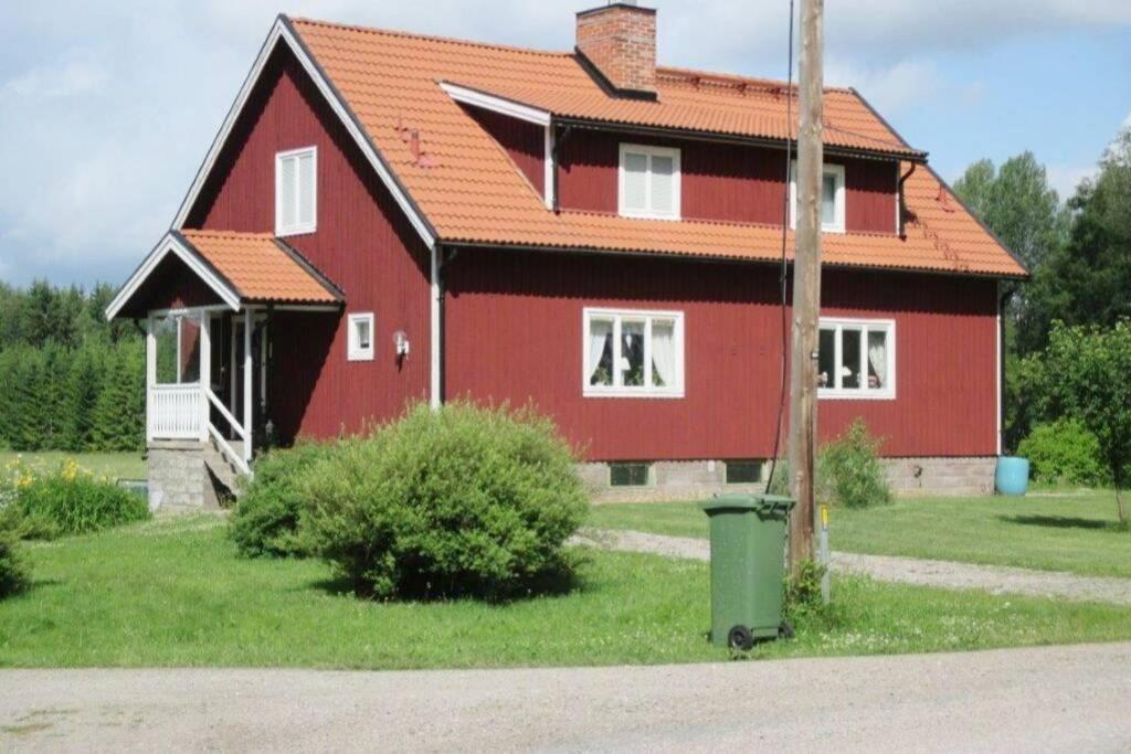 Egen Laegenhet I 2-Familjshus Pa Landet. Βίλα Tierp Εξωτερικό φωτογραφία